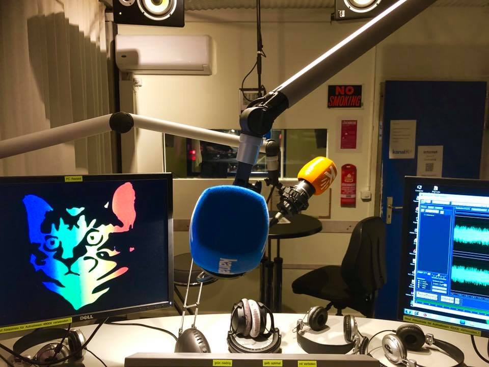 DJLeo at Radio Kanal K Studio